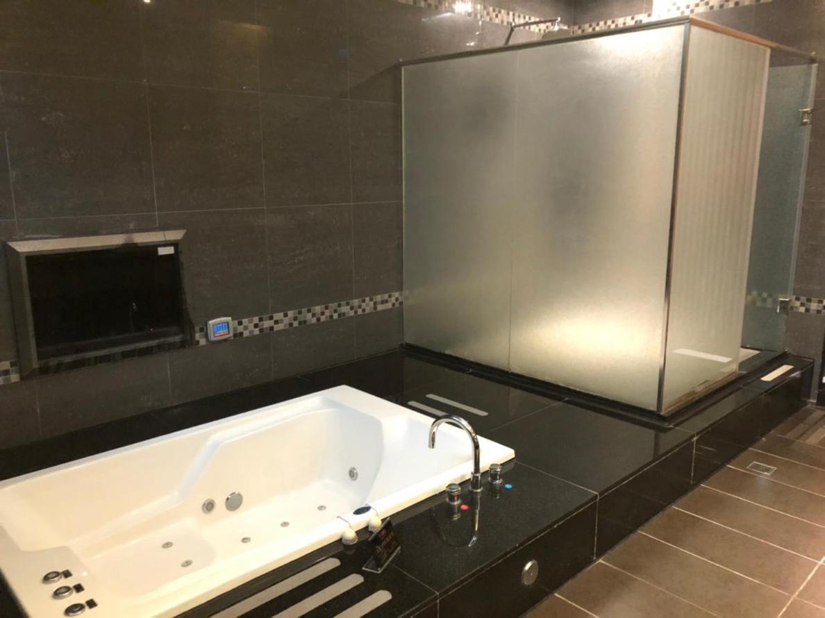 Idee Spa Motel Yangmei Bagian luar foto