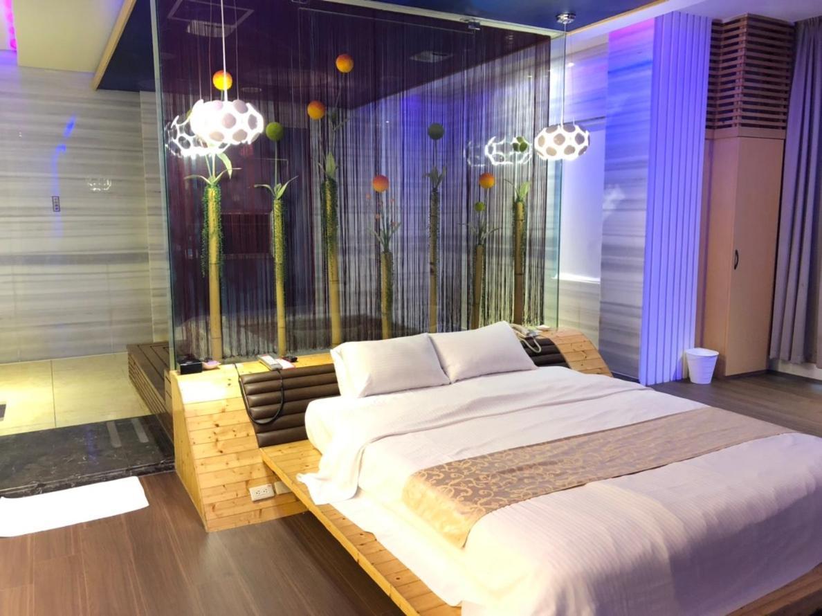 Idee Spa Motel Yangmei Bagian luar foto