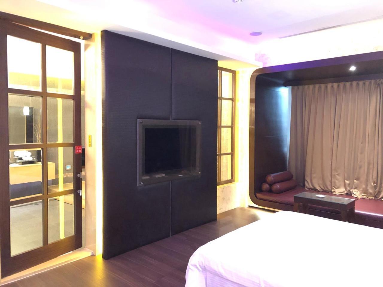 Idee Spa Motel Yangmei Bagian luar foto