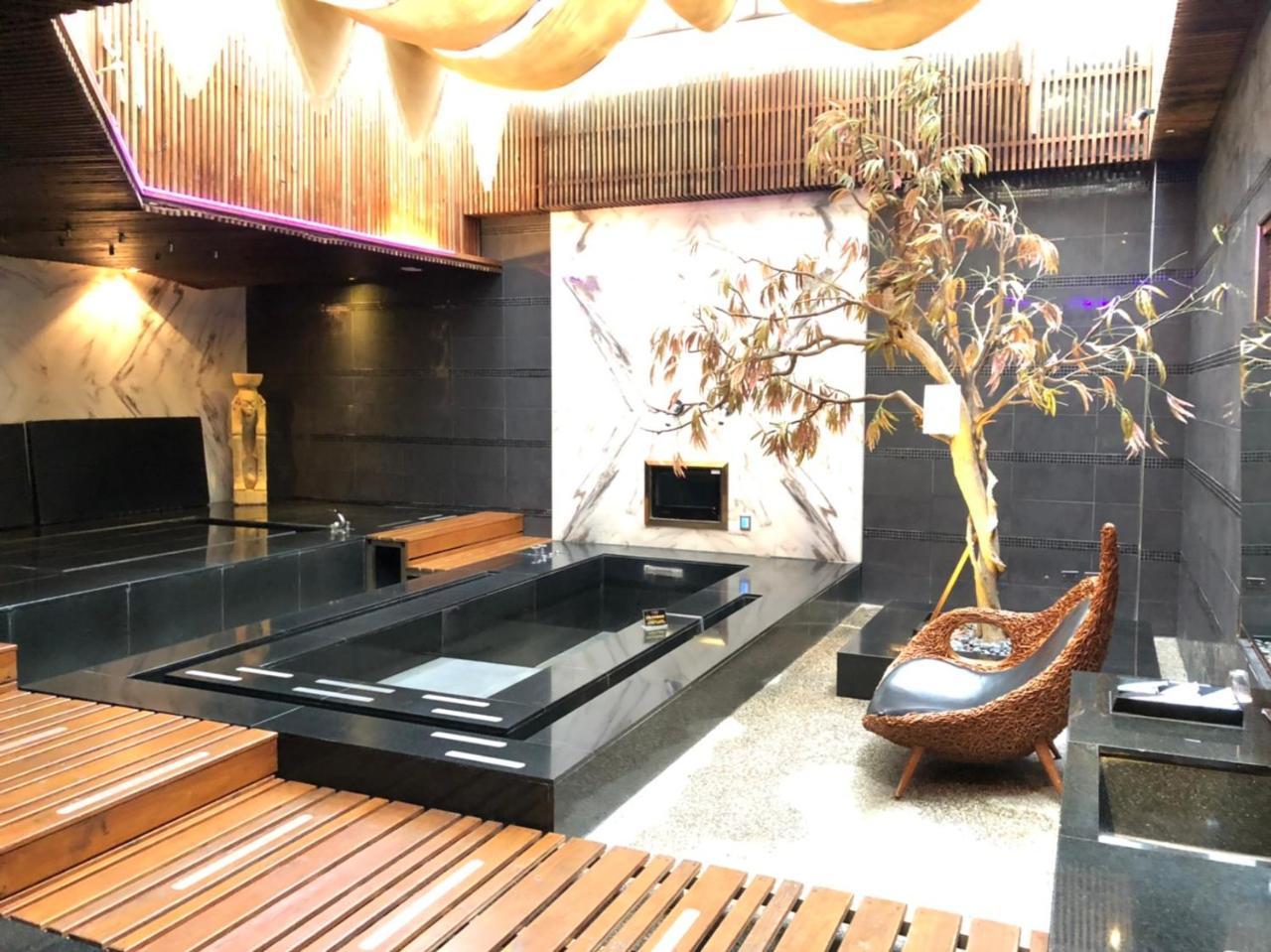 Idee Spa Motel Yangmei Bagian luar foto